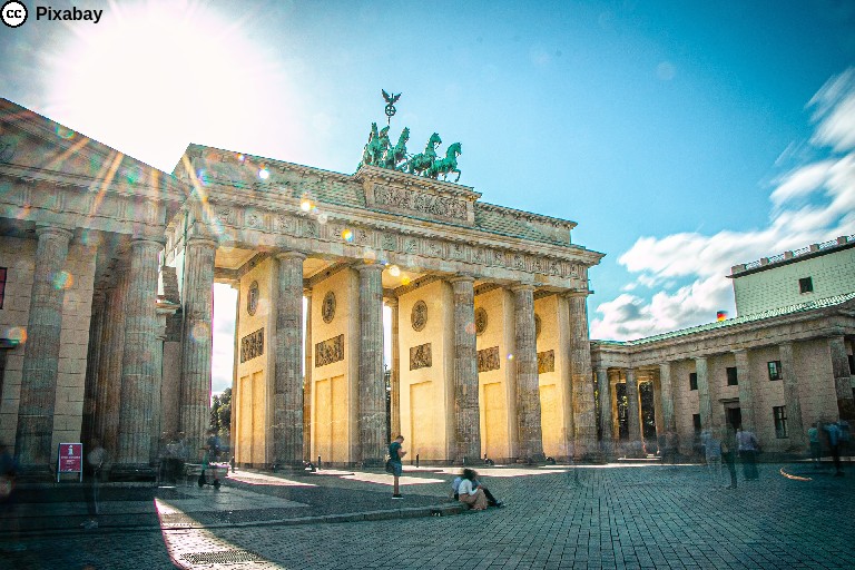 Ein Foto vom Brandenburger Tor in Berlin. Bild von waldmar auf Pixabay.